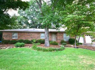 9216 Northedge Rd, Little Rock, AR 72227