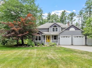 4 Linwood Ln, Dunstable, MA 01827