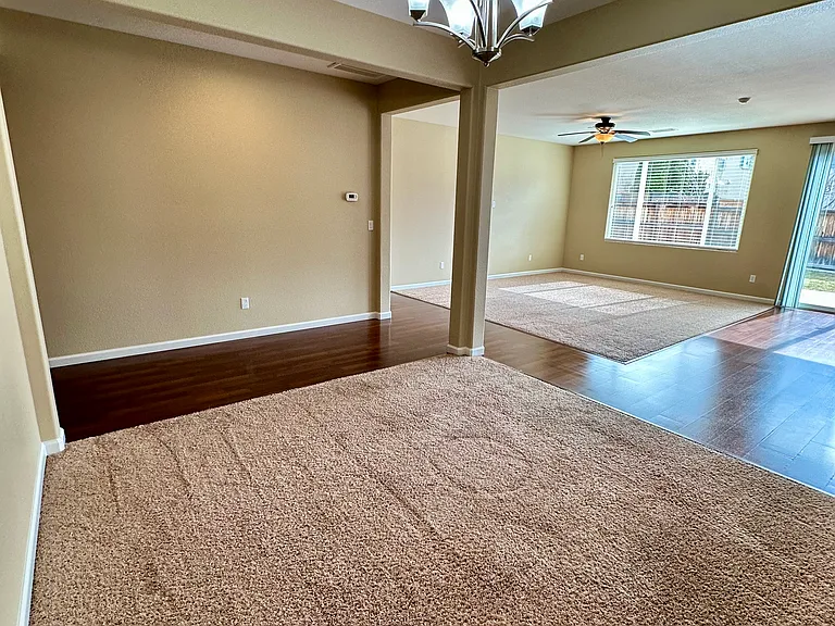 2827 Earthstone Dr — Photo 9