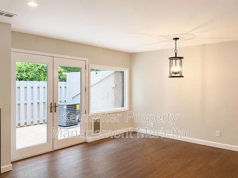 510 E Ponce De Leon Ave #N — Photo 21