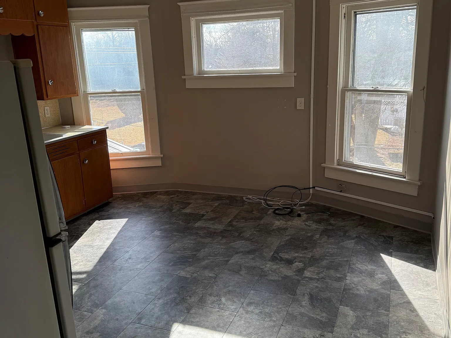 601 S Cherry St — Photo 3