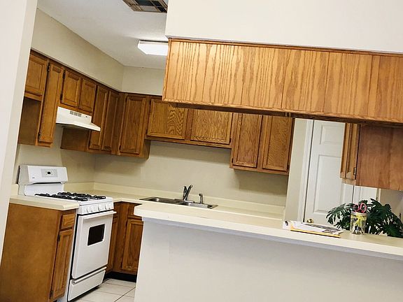 4th image of 2701 Marisha Ct