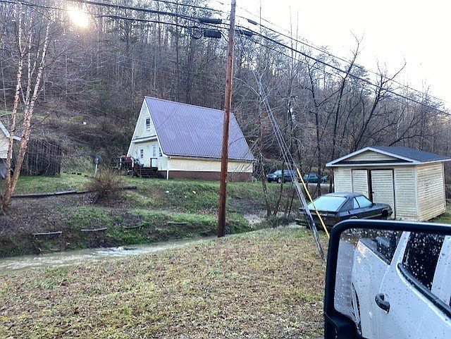 2nd image of 300 Hilltop Dr
