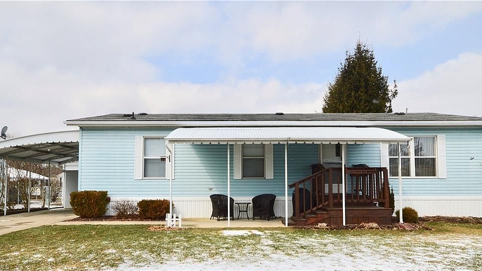 1st image of 10 Corktree Dr #10