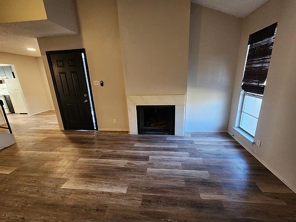 3rd image of 7108 Creekside Dr APT A