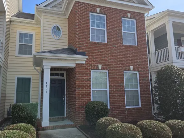 4525 Botany Park Dr, Virginia Beach, VA 23462