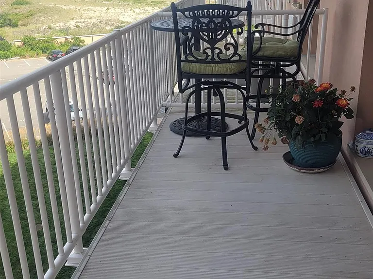 2 Richmond Rd #4F — Photo 8