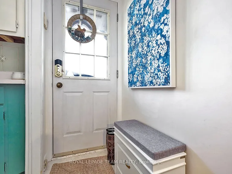 1233 Cheverton Ave — Photo 22