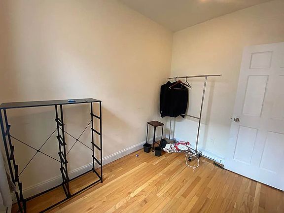 5th image of 439 W 47th St #3Y