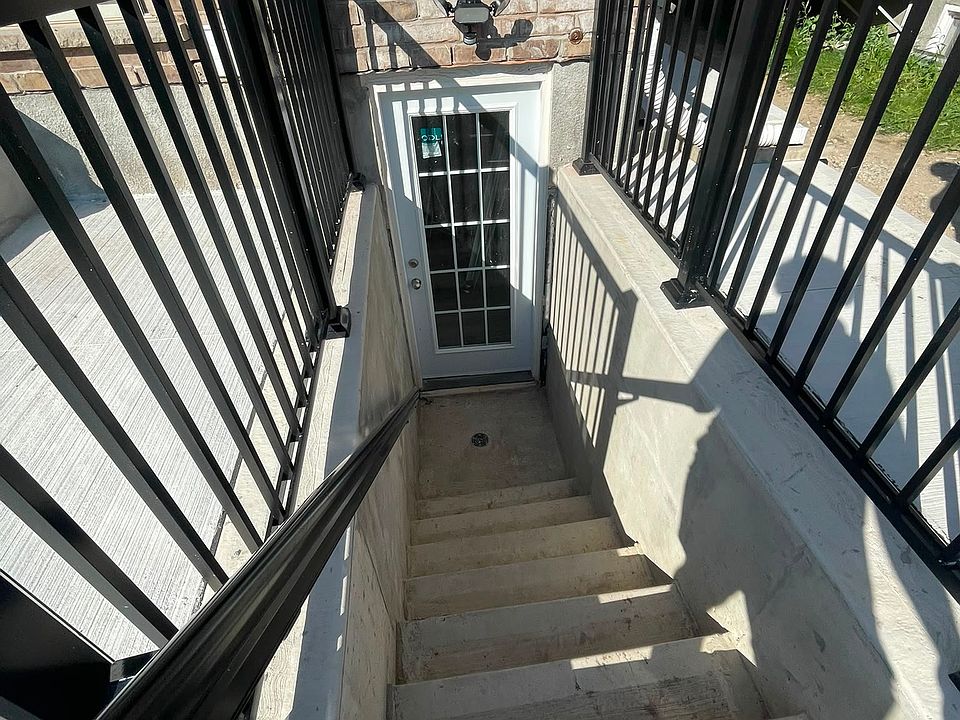 1st image of 276 Severn Dr #0