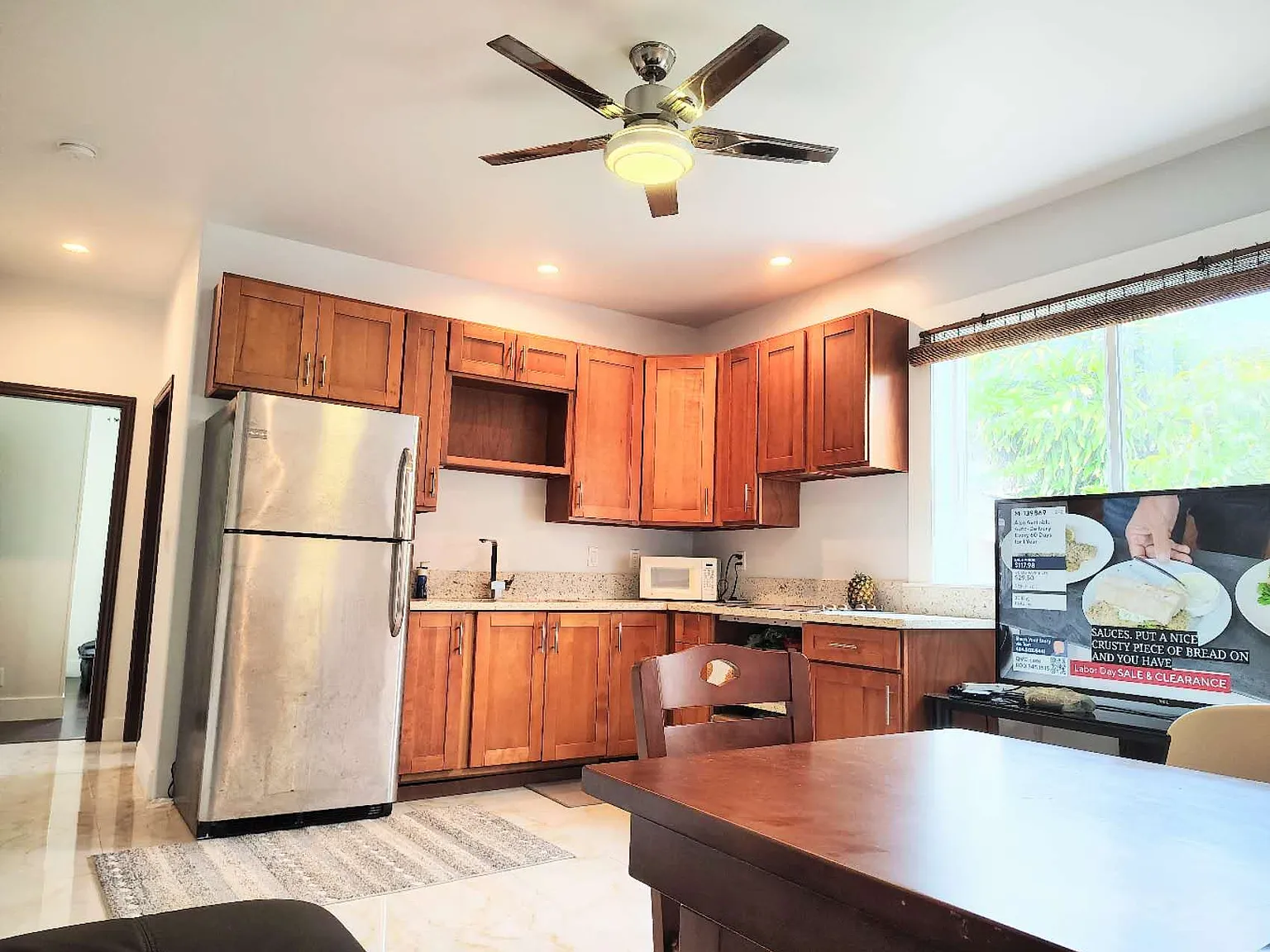 1 bed, 450 sqft, $2,800 — Photo 2