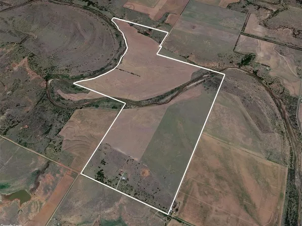 27214 E County Road 1430 Rd, Mangum, OK 73554