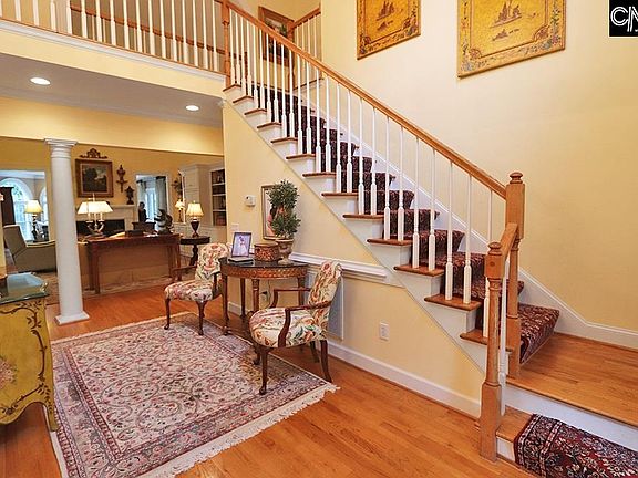 5th image of 117 Woodsview Ln