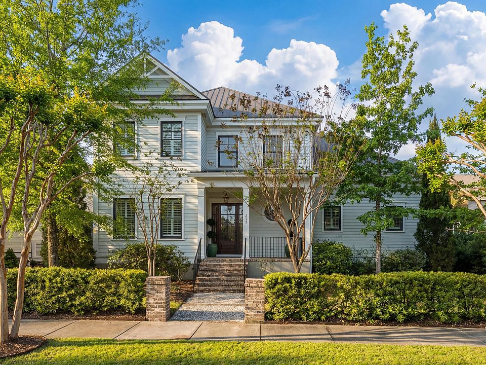 1st image of 217 Amberjack Ln