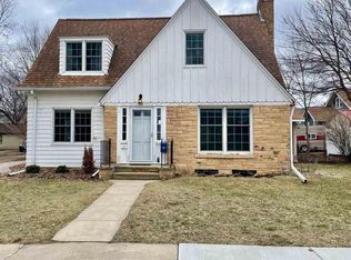 218 Locust St, Saint Peter, MN 56082