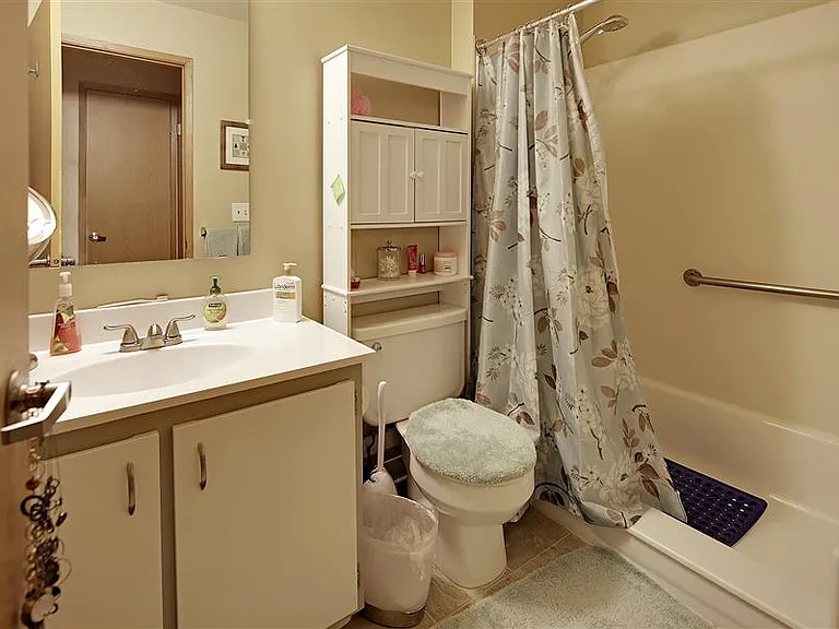 Windsor Square Retirement Community — Photo 9