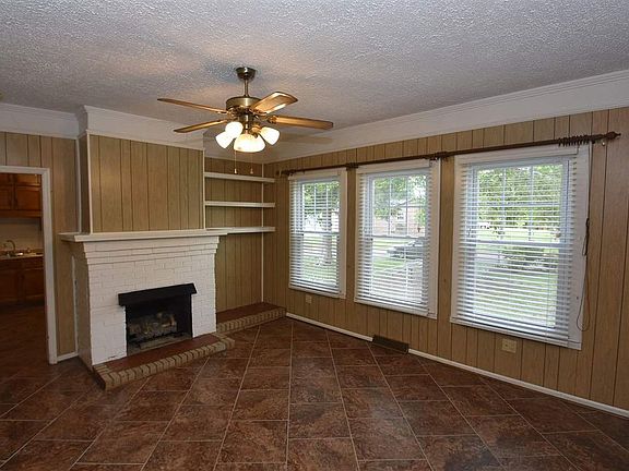 5th image of 322 Rainbow Dr