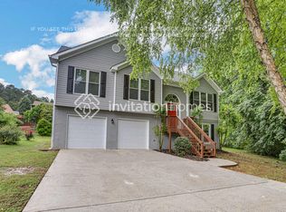 557 Aldgate Ln, Lawrenceville, GA 30046
