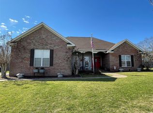 108 Meadowlane Ct, Wetumpka, AL 36092