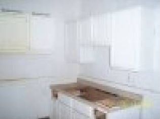 330 W 41st Ave, Gary, IN 46408