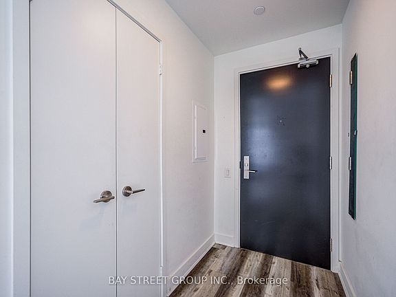 5th image of 290 Adelaide St W #1804