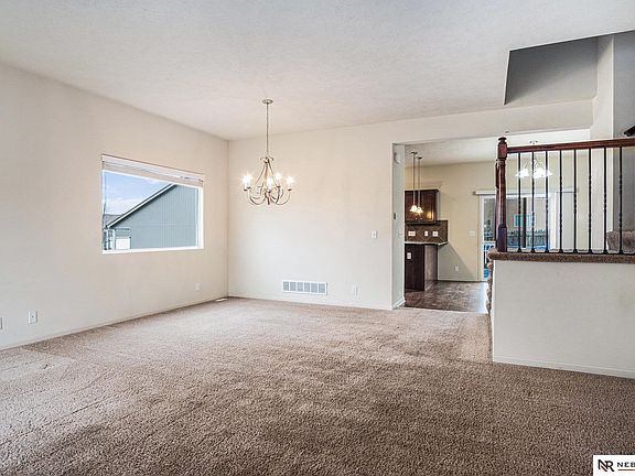 3rd image of 13605 Leona Ln