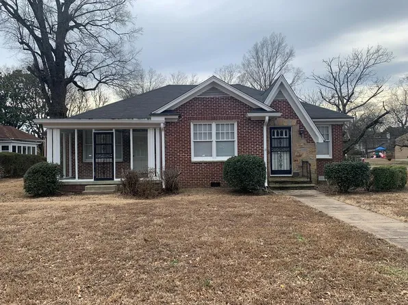 302 E 3rd St, Leland, MS 38756