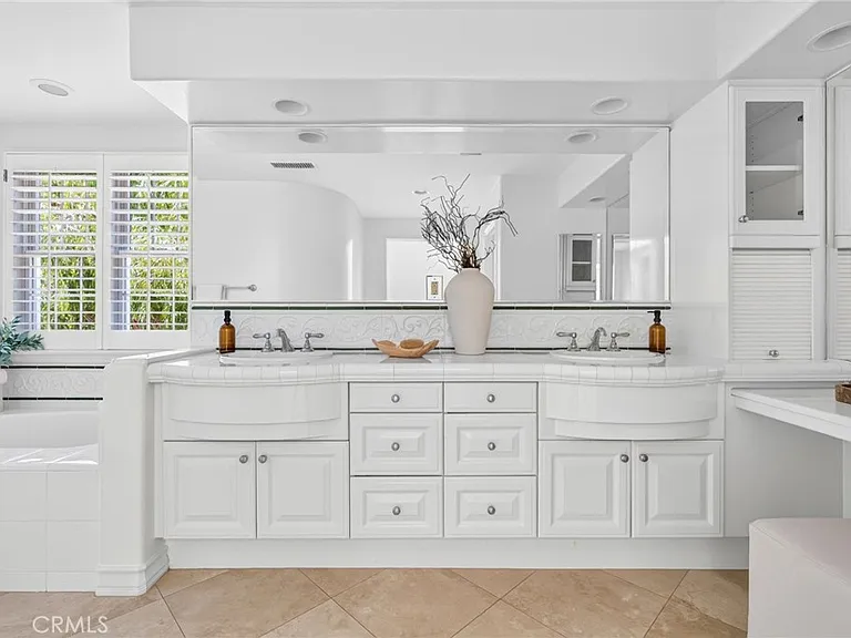 10 Cape Andover — Photo 43
