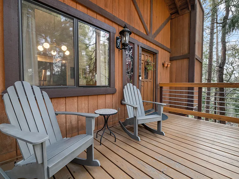 24166 Cresta Dr — Photo 9