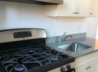 9801 67th Ave APT 8L, Rego Park, NY 11374