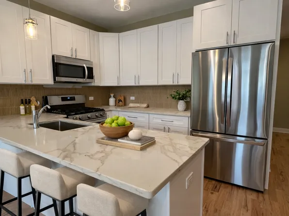 4231 S Champlain Ave, Chicago, IL