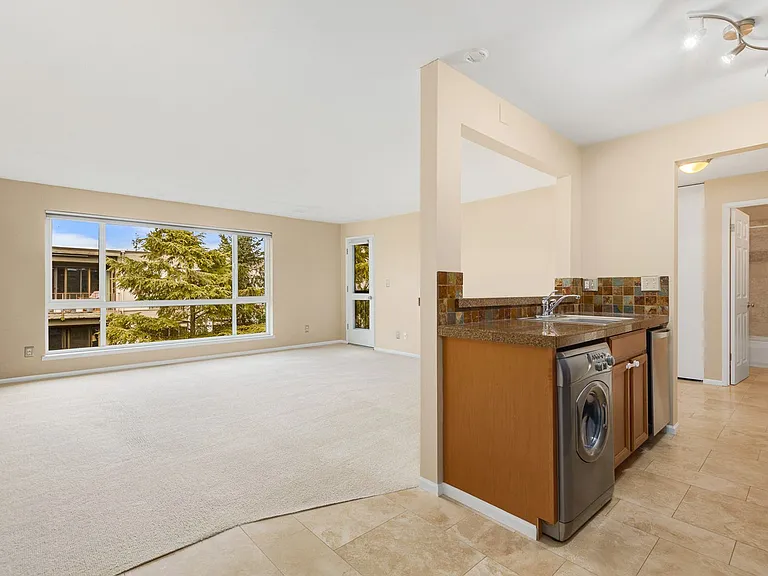 6225 Lake Washington Blvd NE #406 — Photo 8