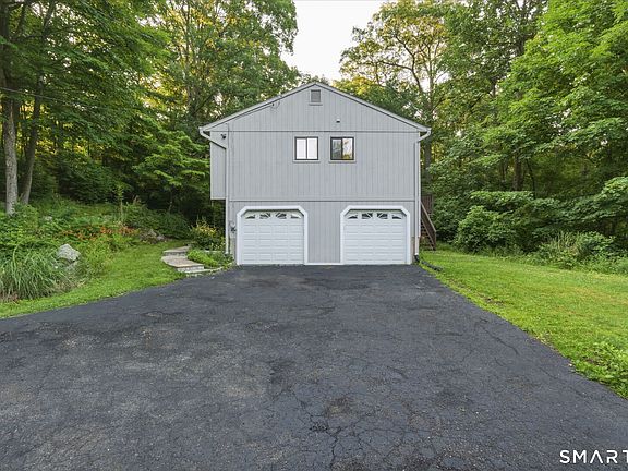 5th image of 518 Bennetts Farm Road