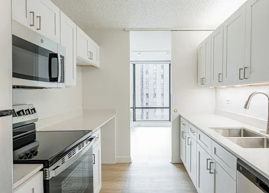 1st image of 223 S Wacker Dr #2110