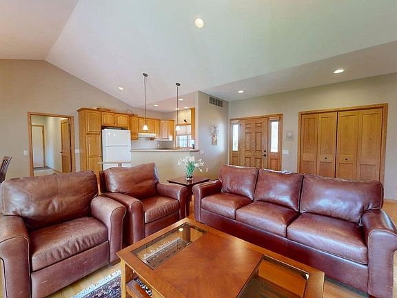 5th image of 3458 Killarney Rd