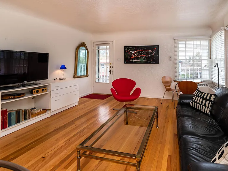510 Hapgood St — Photo 14