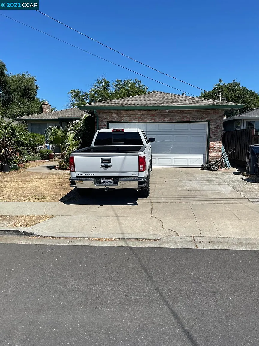 3592 Madeira Way photo 1