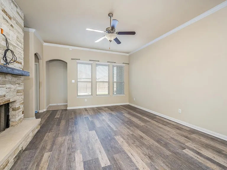 14805 Gilley Ln — Photo 4