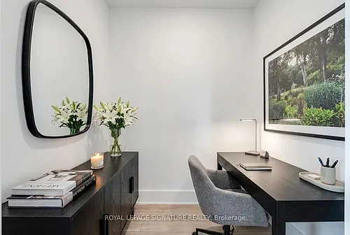 11 Yorkville Ave Photo 1