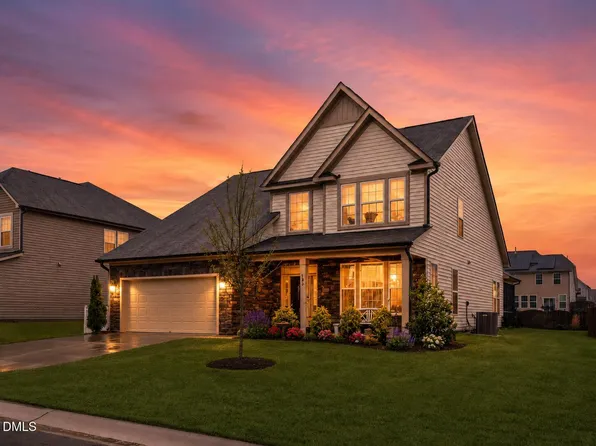 405 Hickory Run Ln, Youngsville, NC 27596
