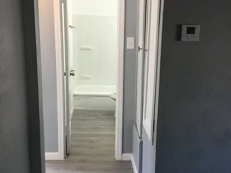 610 S Leggett Dr — Photo 5