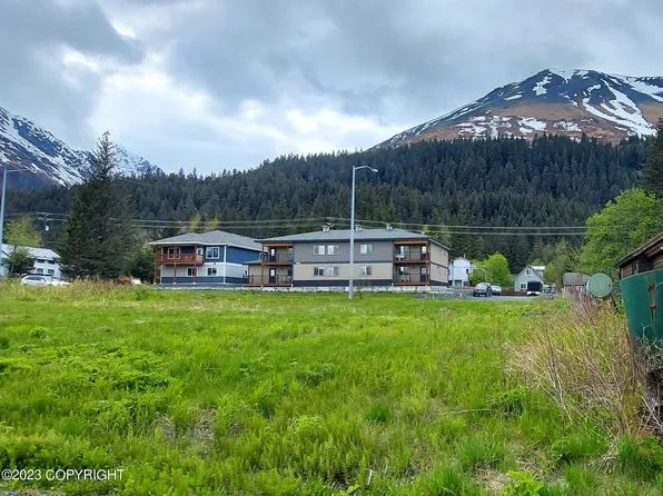 706 3rd Ave, Seward, AK 99664