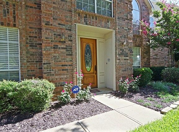 2nd image of 3000 Meadowview Ct