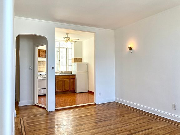 2nd image of 325 Graham Ave #4B