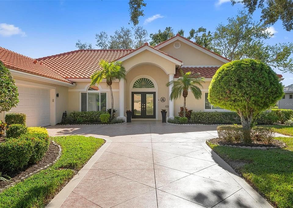 1st image of 784 BRIDLE OAKS DRIVE