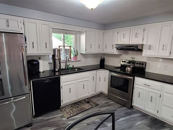 5th image of 1408 Campus Dr