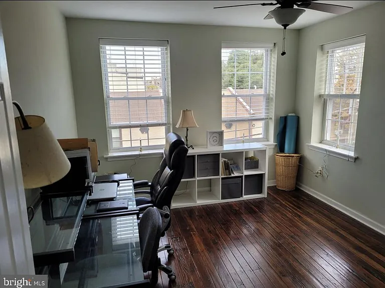 1037 Shackamaxon St — Photo 8