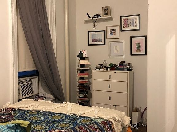 3rd image of 252 Broome St APT 3