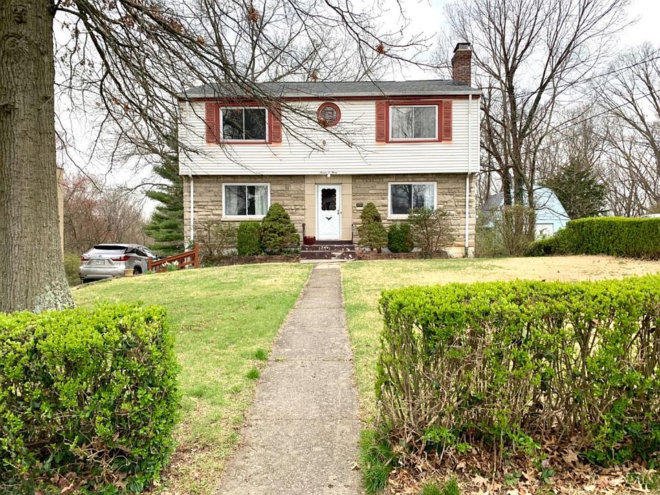 1st image of 703 Rosemont Ave