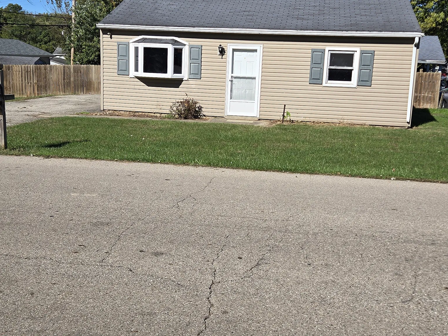 2 bed, 720 sqft, $925 — Photo 1